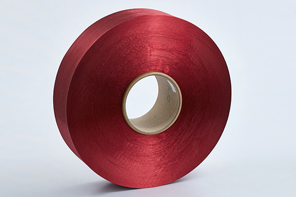 Fil de polyester FDY vs fil de nylon FDY : principales différences, propriétés et comment choisir