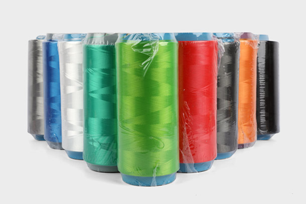 Comment choisir le fil de couleur polyester